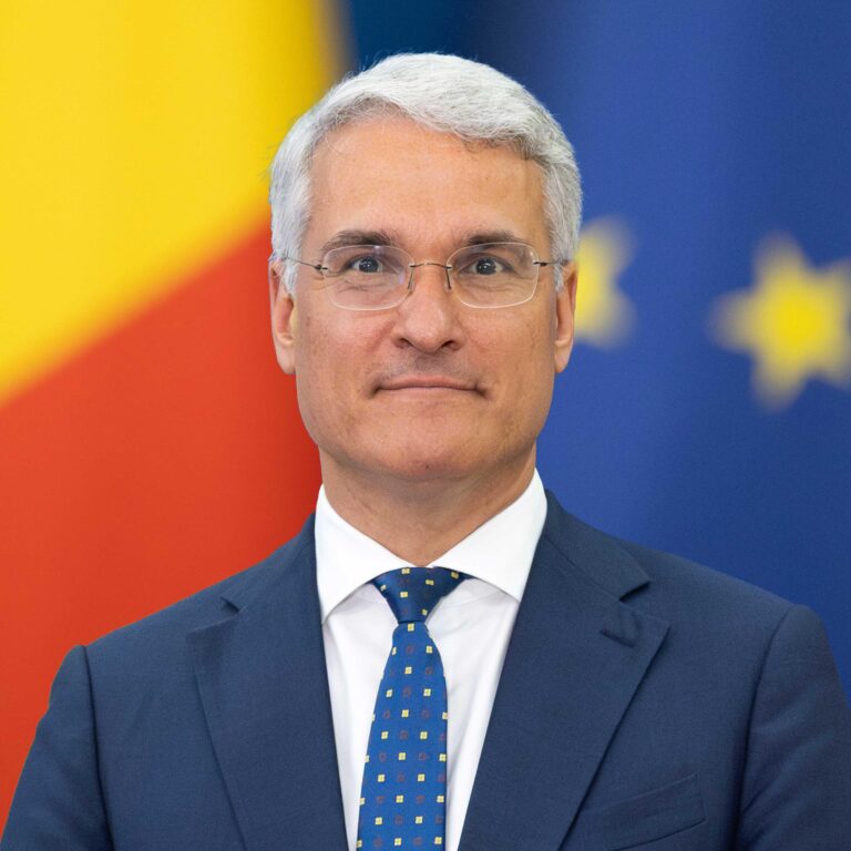 Explozie de pupincurism în Guvernul României