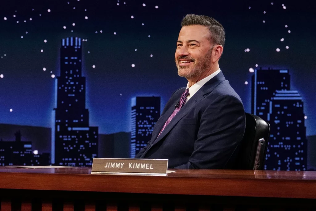 Disney a anulat „Jimmy Kimmel Live” din cauza „comentariilor despre Charlie Kirk”. Trump: „Mai rămân doar Jimmy și Seth. Concediază-i NBC!!!”