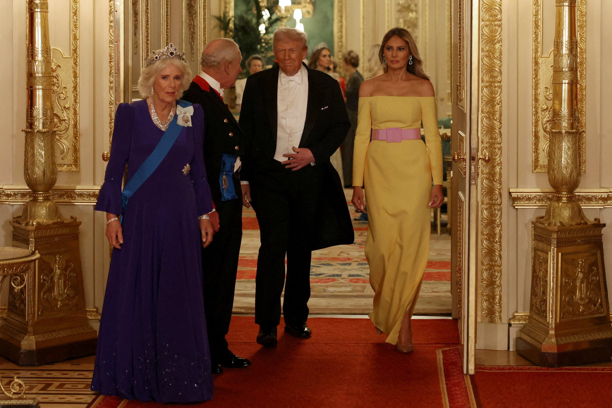 Melania Trump aduce „Fashion Diplomacy” la Castelul Windsor. George Enache, art director: „Știe exact cum să o poarte, cu atitudine”