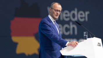 Germania pregătește unul dintre cele mai mari bugete de Apărare de la sfârșitul Războiului Rece: 108 miliarde de euro. Bugetul României pentru Apărare în 2025 este estimat la 8,7 miliarde de euro