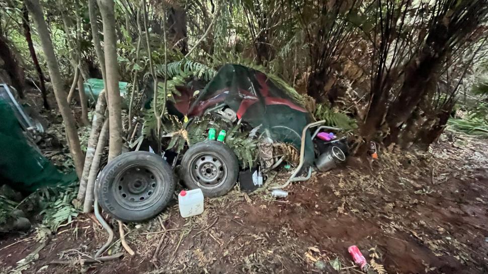 Bărbatul din Noua Zeelandă care și-a răpit cei 3 copii în 2021 a fost găsit de poliție. Cum arată adăposturile în care au fost ținuți