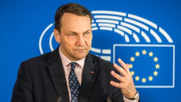 Polonia cere statelor NATO să impună o zonă de interdicție aeriană deasupra Ucrainei, pentru a asigura protecție împotriva dronelor rusești: „Nu putem decide acest lucru fără aliați”