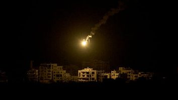 Ministrul israelian al Apărării: „Gaza arde” după atacurile aeriene nocturne. Israelul a lansat ofensiva terestră pentru ocuparea orașului Gaza-CNN