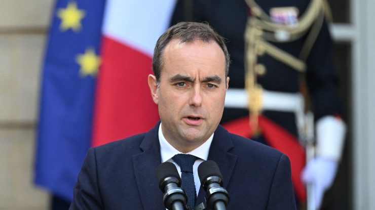 Premierul francez Sébastien Lecornu renunță la propunerea predecesorului său de a tăia două sărbători legale