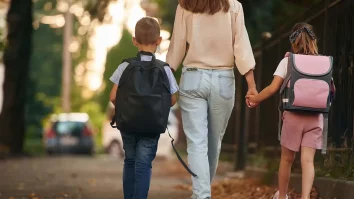 1,5 milioane de elevi nu știu dacă mâine încep școala. Adrian Dobrinescu, părinte: „Se adaugă încă o piatră la un sistem care este în derivă”