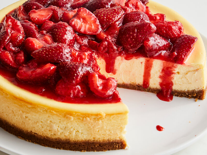 Astăzi are loc finala primei ediții Young Chef, un concurs dedicat desertului reinventat. Tema acestui an a fost cheesecake-ul gătit în stil românesc