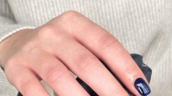 Cum îți faci unghiile toamna aceasta? Midnight Blue devine vedeta sezonului rece