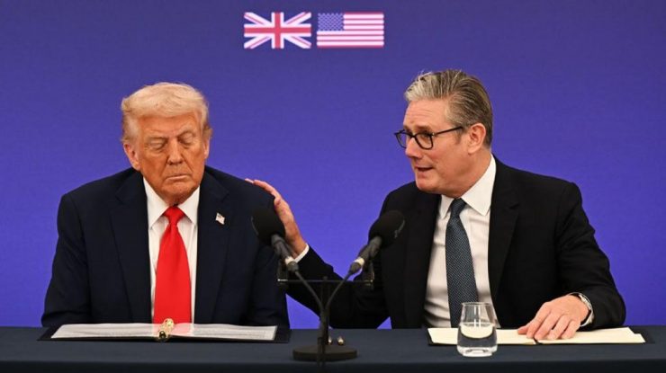 Donald Trump și Keir Starmer au semnat „cel mai mare acord” din istoria Marii Britanii. Trump: „Nu există un parteneriat mai natural în lume. Fără tarife am fi avut doar o fracțiune din investiții”