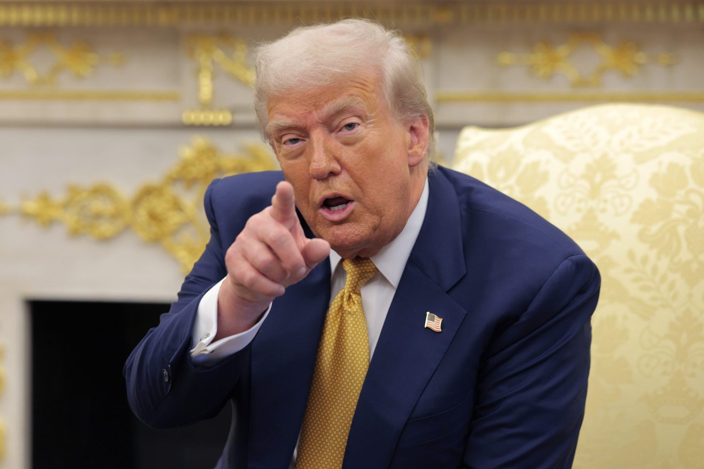 Trump le cere companiilor americane să renunțe la raportările financiare trimestriale. Președintele SUA dă China drept exemplu