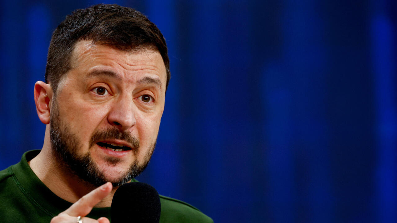 Volodimir Zelenski vorbește despre incidentul dronei rusești în spațiul aerian românesc: „Sunt necesare sancțiuni împotriva Rusiei”