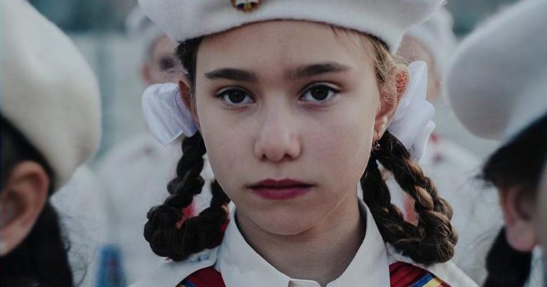 Lungmetrajul românesc „Dinţi de lapte”, regizat de Mihai Mincan, a fost selectat pentru nominalizările de la European Film Awards