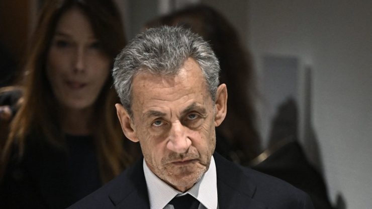 Nicolas Sarkozy merge la închisoare. Este primul fost Președinte al Franței condamnat care va ispăși o pedeapsă de 5 ani
