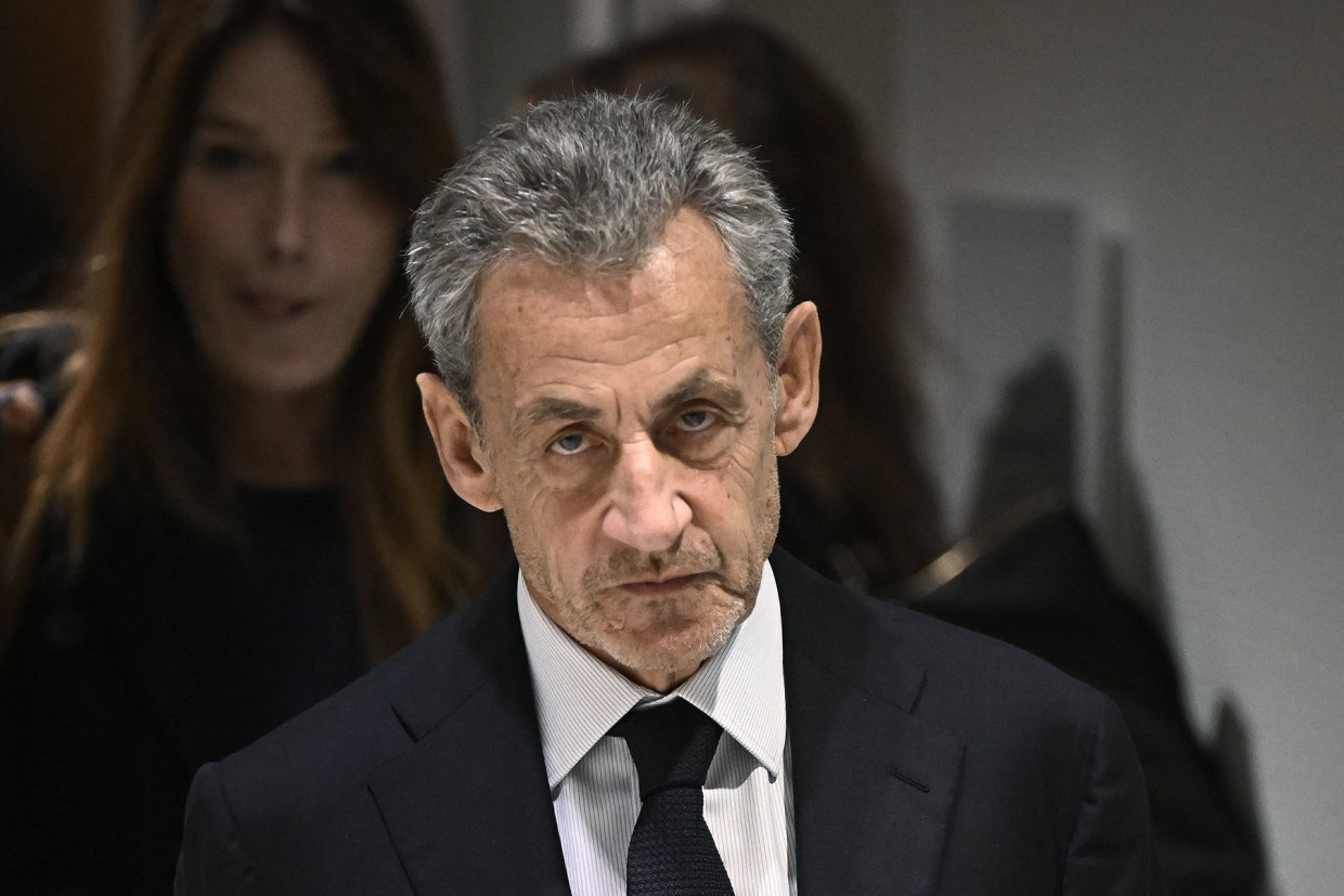 Nicolas Sarkozy merge la închisoare. Este primul fost Președinte al Franței condamnat care va ispăși o pedeapsă de 5 ani