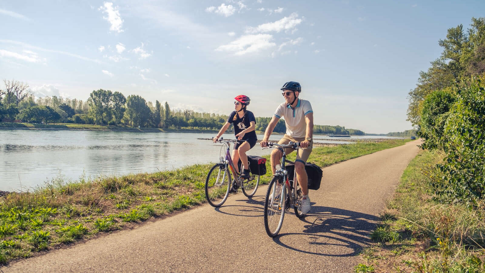 EuroVelo 15, ruta de ciclism a Rinului, devine prima rută europeană certificată pentru bicicliști