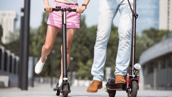 Un nou proiect de lege propune introducerea unui permis special pentru trotinetele electrice.  Solicitanții trebuie să treacă de un examen teoretic și unul practic