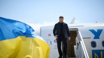 Zelenski a ajuns în SUA, pentru întâlnirea crucială cu Trump de la Casa Albă: „Putin nu e mai curajos decât Hamas sau oricare alt terorist. Când va auzi de rachetele Tomahawk, se va grăbi să negocieze pacea”