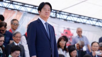 Taiwanul se pregătește tot mai intens pentru un posibil atac al Chinei. Beijingul simulează atacuri asupra unor replici ale clădirilor guvernamentale din Taiwan