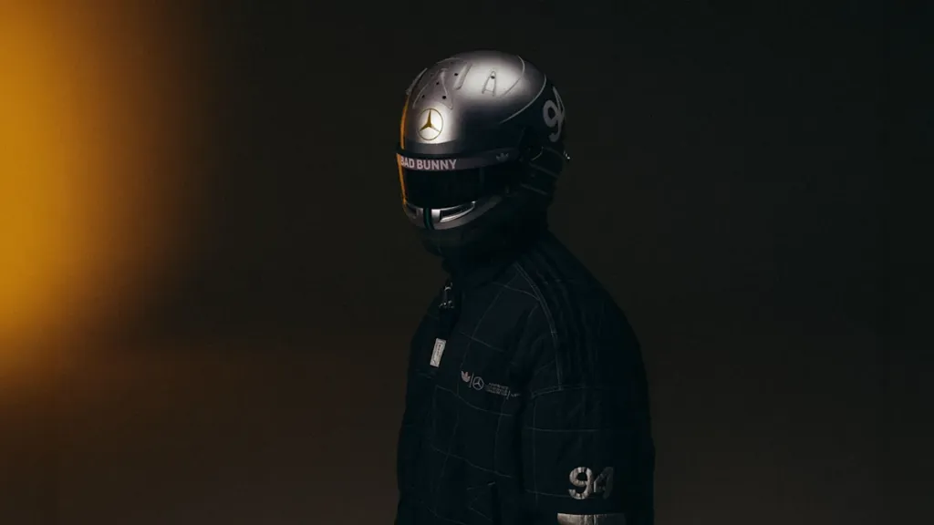 Adidas, Bad Bunny și Mercedes lansează pantofi, jachete și accesorii pentru Formula 1