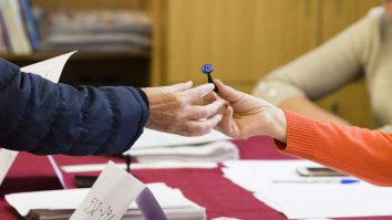 Peste 40% din locuitorii Bucureștiului spun că vor merge sigur să voteze la alegerile locale din 7 decembrie. 60% au deja un candidat în minte