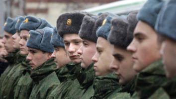 Poliția rusă schimbă strategia de recrutare pentru tineri. Cei care se opun sunt marcați automat ca dezertori