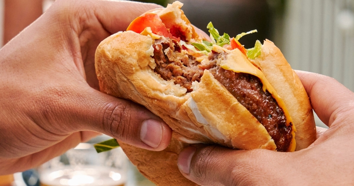 Piața alternativelor la carne a căzut cu 7% anul trecut. CEO-ul Impossible Food spune că a greșit strategia de marekting