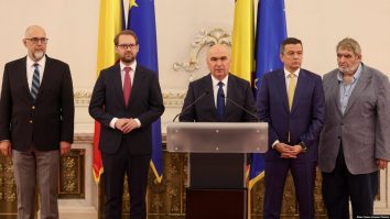 Coaliția condusă de Bolojan, divizată, a convenit ca fiecare partid să aibă propriul candidat la alegerile pentru Primăria Capitalei. Aceștia nu se vor ataca în campanie