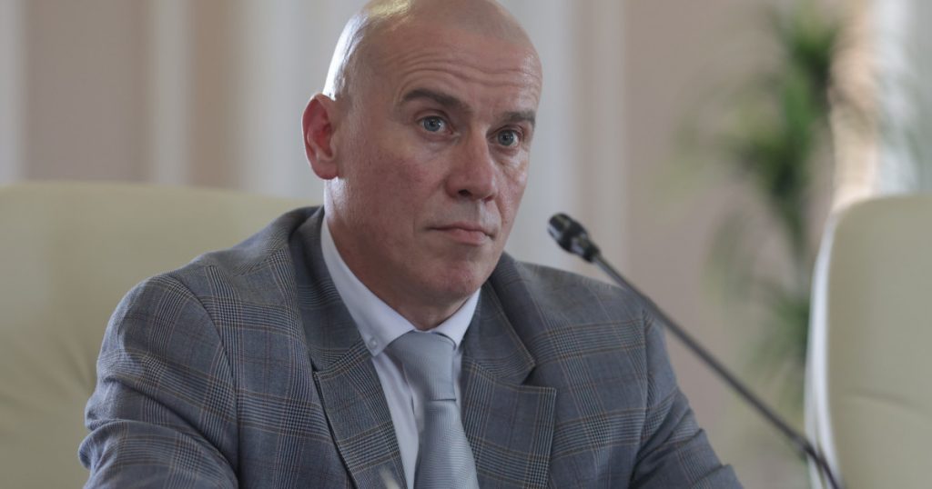 Ministrul Culturii, Demeter Andras, trimite angajații în concediu fără plată
