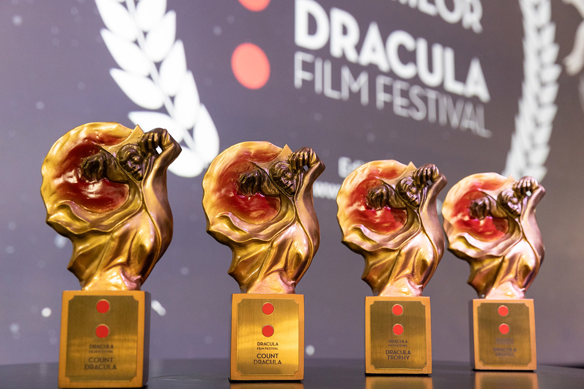 Dracula Film Festival cucerește Brașovul cu o ediție de colecție. Ce atracții te așteaptă în programul festivalului