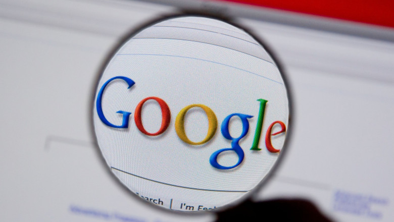 Google lansează „Modul A.I.” în România. Funcția este integrată în motorul de căutare pe baza Gemini 2.5