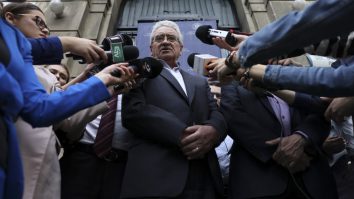 Simion Hăncescu, Președintele Federaţiei Sindicatelor Libere din Învăţământ, a cerut demisia Ministrului David și a Premierului Bolojan