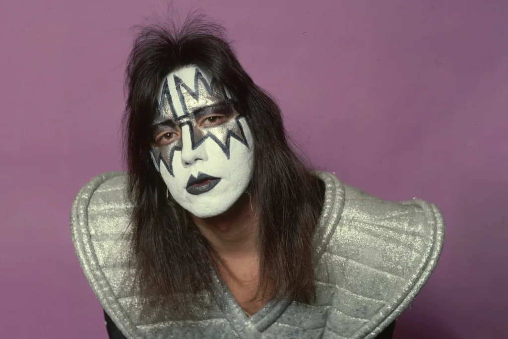 Paul Daniel „Ace” Frehley, chitarist fondator al trupei KISS, a murit. Artistul avea 74 de ani