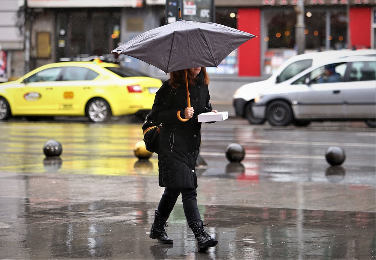 ANM anunță vânt puternic și ploi moderate în mai multe regiuni din România. Meteorologii anunță ninsori la munte, la altitudini de peste 1600 m