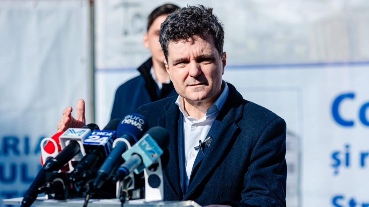 Curtea Supremă a decis că Nicușor Dan nu a avut dreptul, în calitate de Primar General, să atace în instanță Autorizațiile de Construcție emise de Primăria Sectorului 2