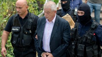 Ministrul Justiției, Radu Marinescu, declară că Sorin Oprescu va fi extrădat din Grecia. Acum trei ani fostul primar a fost reținut, dar instanțele au refuzat predarea în România