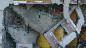 Un raport realizat de Inspectoratul de Stat în Construcții recomandă demolarea blocului din Rahova afectat de explozia de vineri dimineață