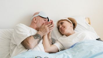 DateMyAge: 52% dintre persoanele de peste 50 de ani spun că fac sex mai bun ca niciodată. Care este motivul