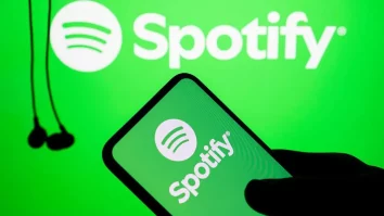 Spotify colaborează cu principalele case de discuri pentru a dezvolta instrumente bazate pe Inteligența Artificială care să sprijine artiștii