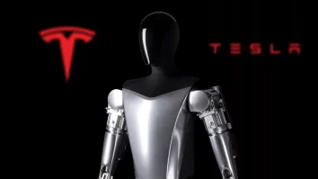Tesla semnează o comandă record pentru 10.000 de roboţi Optimus cu PharmAGRI