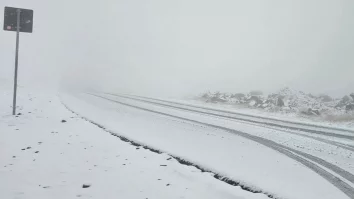 Traficul a fost reluat pe Transalpina. Drumarii rămân cu ochii pe prognoza meteo
