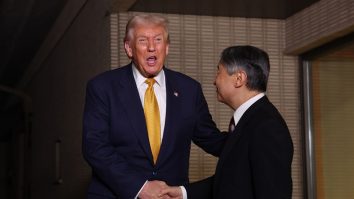 Trump s-a întâlnit cu împăratul Japoniei și pregătește discuțiile cu Xi Jinping: „Sunt optimist că vom avea un acord cu China”