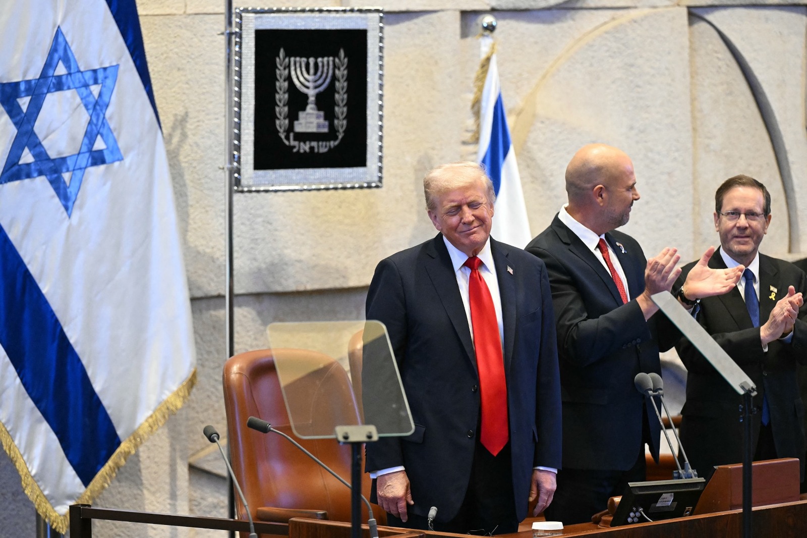 Zi istorică în Israel, după ce Hamas a eliberat toți ostaticii din Gaza. Trump a ținut un discurs victorios în fața Knessetului: „După 2 ani de război neîncetat, răsare soarele în Țara Sfântă”
