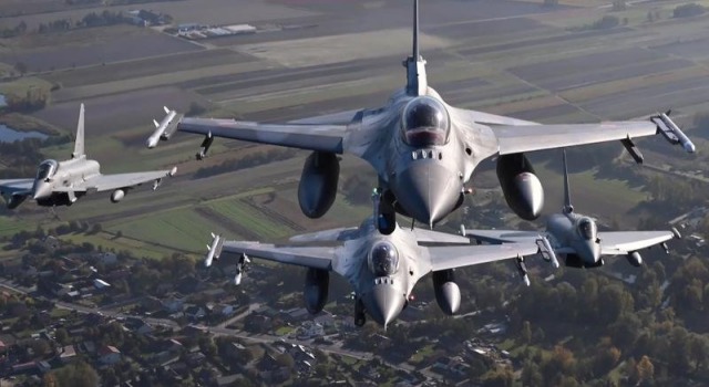 Armata Română a semnat contracte de peste 20 de miliarde de euro pentru F-35, tancuri Abrams, sisteme PATRIOT, HIMARS, drone și multe altele. Totuși, nu putem face față unui război. Ce îi lipsește României