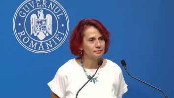 În atenția doamnei Dogioiu: ȘI-EU (ME TOO)!