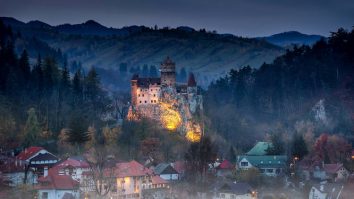 România devine una dintre cele mai bune destinații de Halloween în 2025, chiar dacă nu e sărbătoare oficială. Ce orașe i-au impresionat pe străini