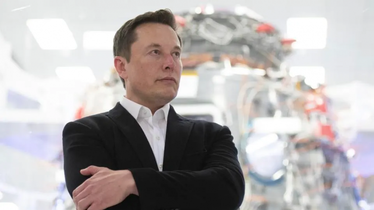 Elon Musk a intrat într-o dispută serioasă cu șeful interimar al NASA, Sean Duffy. NASA ar putea exclude SpaceX din misiunea de pe Lună: „Riscăm să pierdem cursa spațială cu China”