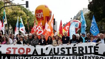 Au avut loc noi greve și manifestații în mai multe orașe din Franța. În Italia, zeci de mii de oameni au protestat astăzi față de războiul din Gaza