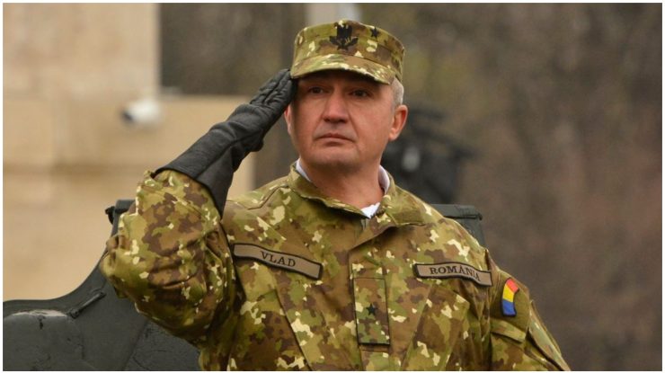 Un poet suprarealist la șefia Statului Major al Armatei