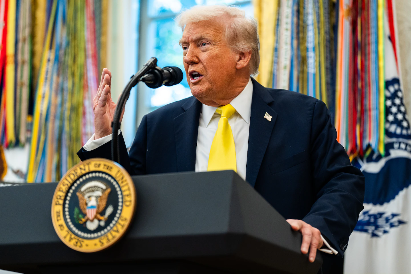 Trump a confirmat: CIA a primit autorizație pentru „acțiuni letale și operațiuni secrete” în Venezuela