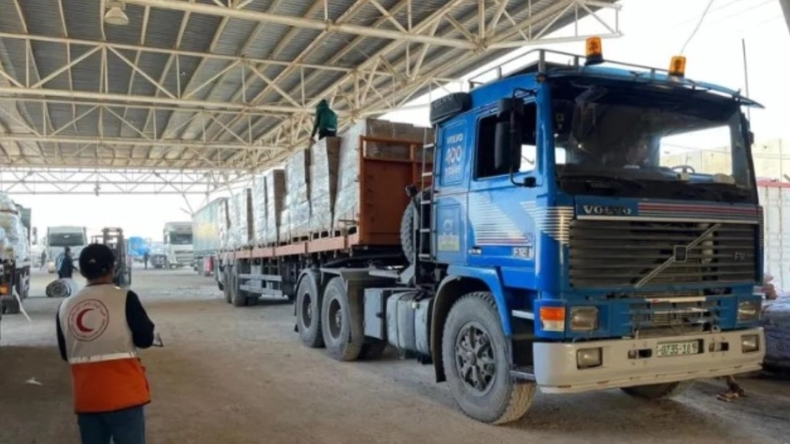 Israelul autorizează intrarea a 600 de camioane cu ajutor umanitar în Gaza