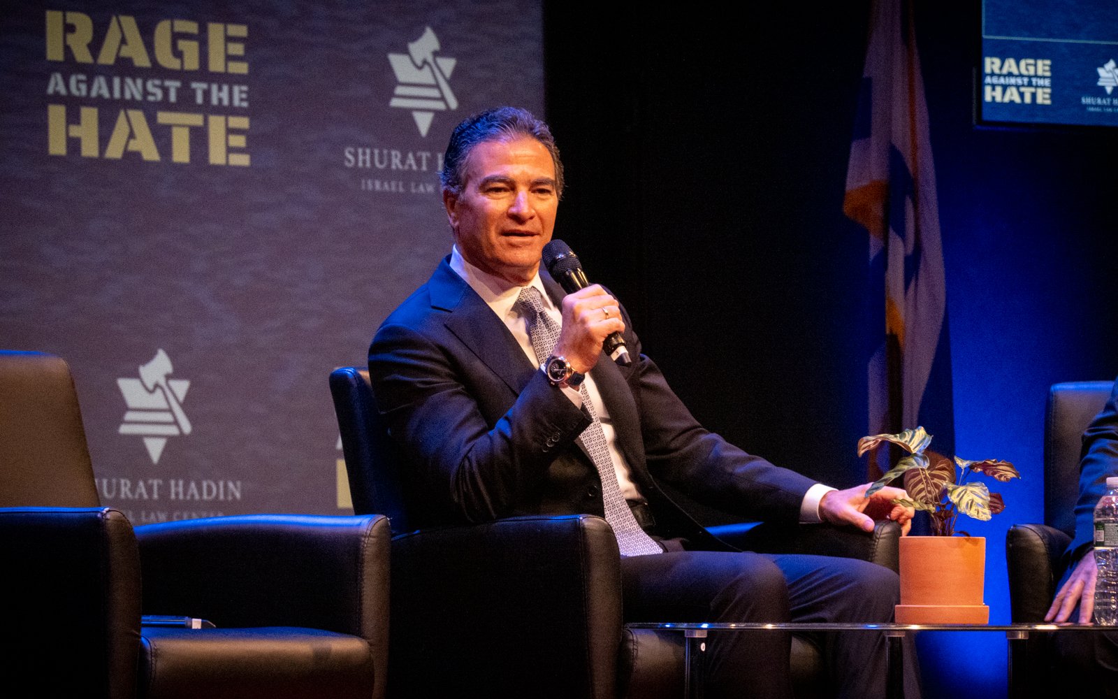 Fostul șef Mossad, Yossi Cohen, confirmă că siturile nucleare iraniene au fost distruse și îl laudă pe Trump pentru coordonarea cu Israelul. Ce spune Cohen despre viitorul regimului iranian și pacea din Gaza